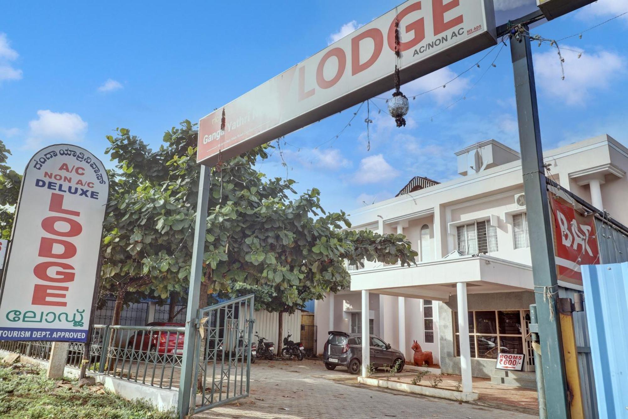 Spot On Ganga Yatri Nivas Hotel Gundlupet Eksteriør billede
