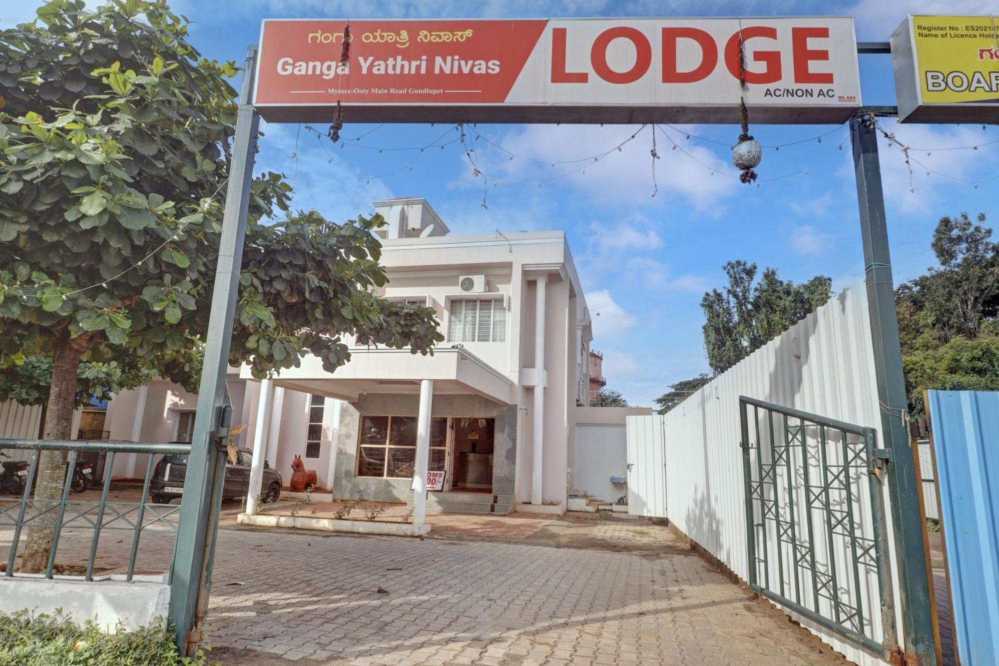 Spot On Ganga Yatri Nivas Hotel Gundlupet Eksteriør billede