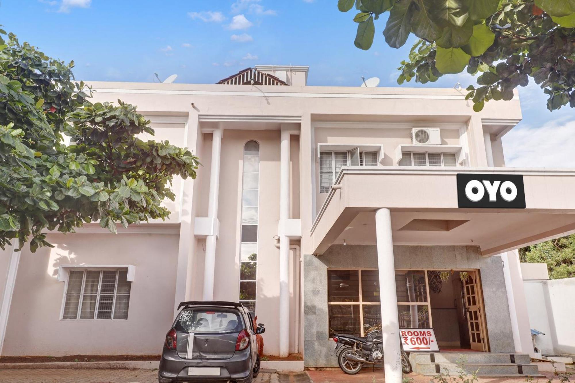 Spot On Ganga Yatri Nivas Hotel Gundlupet Eksteriør billede